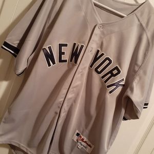 Yankee rivera jersey
